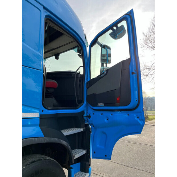 2017 فولفو FM 460-44350423