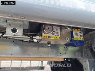 2025-kraker-cf-z-1295174-44350440