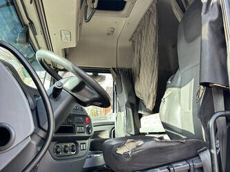 2015-daf-xf-106-440-1395923-44350518