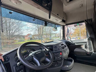 2015-daf-xf-106-440-1395923-44350527