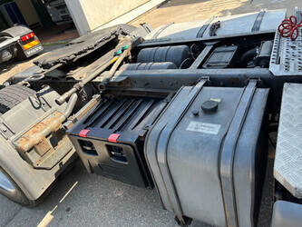 2002-scania-r164-480-1395924-44350556