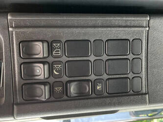 2002-scania-r164-480-1395924-44350573