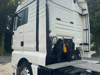 2015-man-tgx-18-480-1395926-44350632