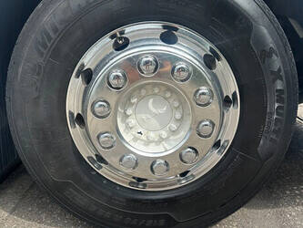 2015-man-tgx-18-480-1395926-44350640