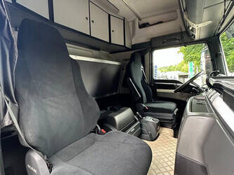 2015-man-tgx-18-480-1395926-44350667