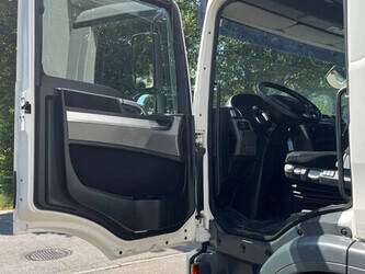 2015-man-tgm-15-250-1395927-44350702