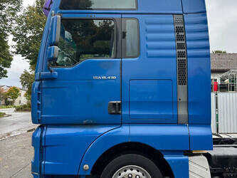 2006-man-tga-18-430-1395928-44350721