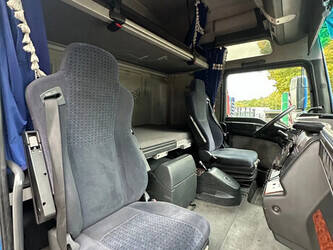 2006-man-tga-18-430-1395928-44350765