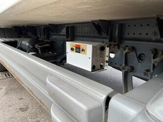 2008-mercedes-benz-atego-1224-1395929-44350797