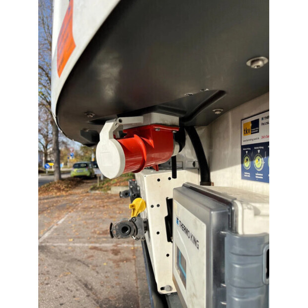 2022 كرون OTHERS-44350821