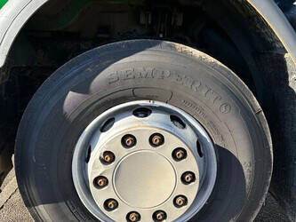 2010-renault-premium-380-1395931-44350867