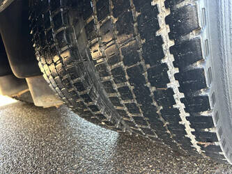 2010-renault-premium-380-1395931-44350870