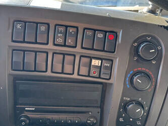 2010-renault-premium-380-1395931-44350881