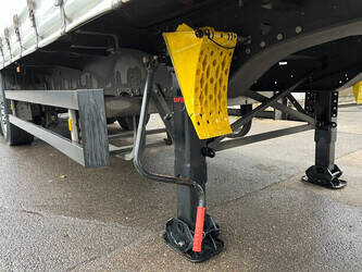 2015-schmitz-cargobull-others-1395932-44350922