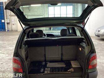 2002-renault-megane-44364696