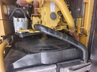 2023-caterpillar-324d-1396015-44364808