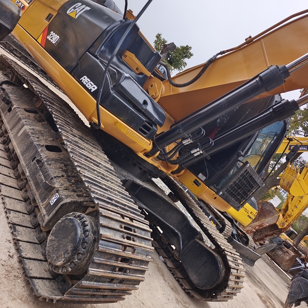 2023 Caterpillar 329D-44364842