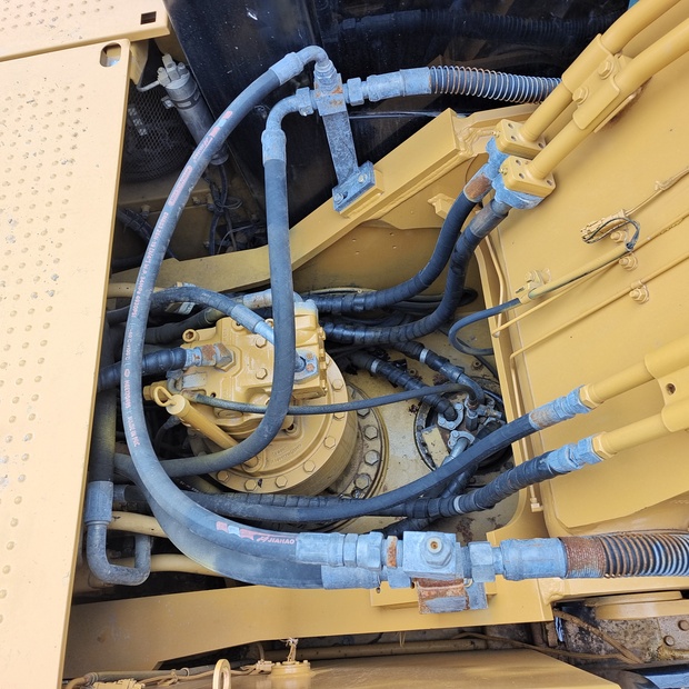 2023 Caterpillar 329D-44364843