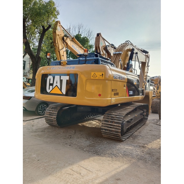 2023 Caterpillar 330D-44364860