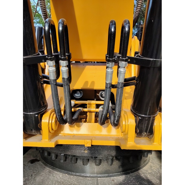 2023 Caterpillar 330D-44364869