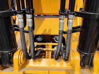 2023-caterpillar-330d-1396035-44364869