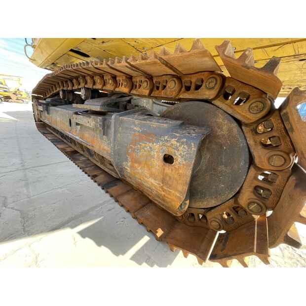 2023 Komatsu PC450-8-44364948