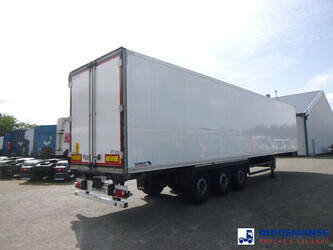 2014-schmitz-cargobull-frigo-trailer-carrier-vector-1550-1384028-44371411