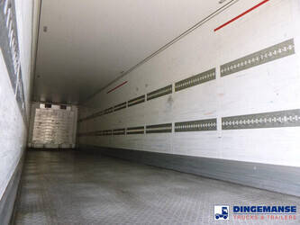 2014-schmitz-cargobull-frigo-trailer-carrier-vector-1550-1384028-44371416