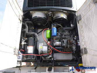 2014-schmitz-cargobull-frigo-trailer-carrier-vector-1550-1384028-44371418