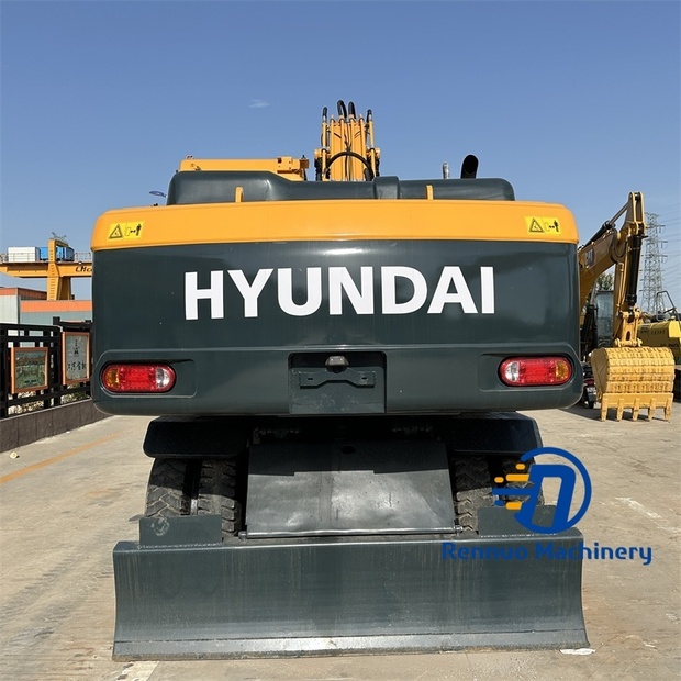 2024 هيونداي 210W-9-44377986