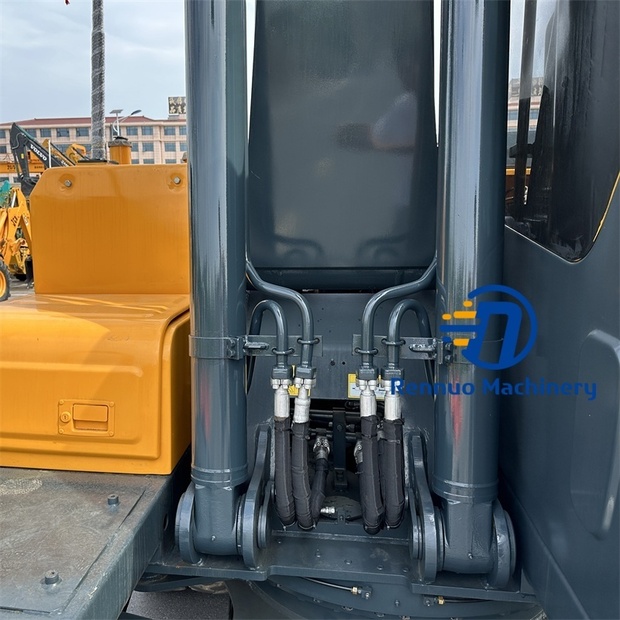 2024 هيونداي 210W-9-44378021