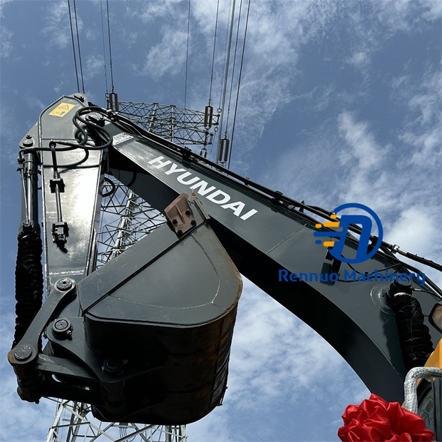 2024 هيونداي 210W-9-44378022