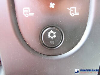 2019-renault-d240-1384365-44380520