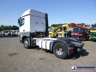 2018-mercedes-benz-arocs-1946-1384366-44380533