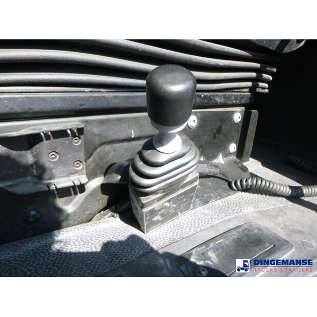 2018 Mercedes-Benz AROCS 1946-44380549