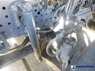 2018-mercedes-benz-arocs-1946-1384367-44380563