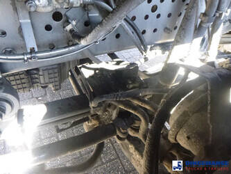 2018-mercedes-benz-arocs-1946-1384367-44380564