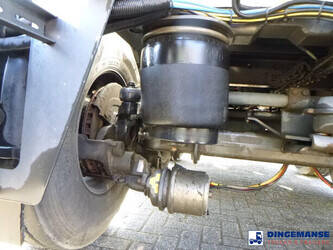 2016-crossland-others-1384372-44380687