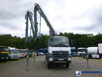 2019-mercedes-benz-others-1384388-44381274