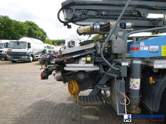 2019-mercedes-benz-others-1384388-44381283