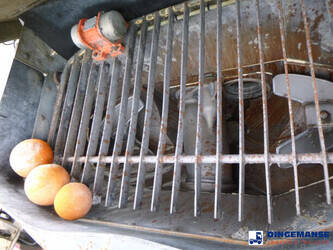 2019-mercedes-benz-others-1384388-44381296