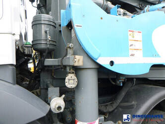 2019-mercedes-benz-others-1384388-44381301