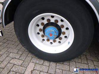 2001-magyar-others-1384389-44381330