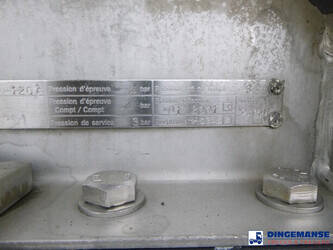 2001-magyar-others-1384389-44381364