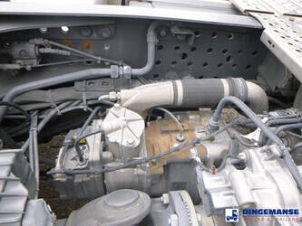 2020-mercedes-benz-actros-1851-1384391-44381405