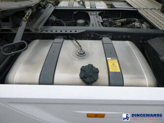 2020-mercedes-benz-actros-1851-1384391-44381408