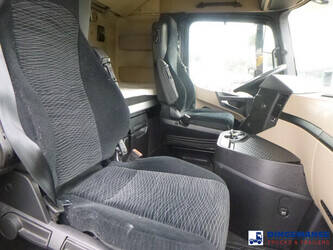 2020-mercedes-benz-actros-1851-1384391-44381411