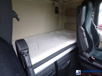 2020-mercedes-benz-actros-1851-1384391-44381413