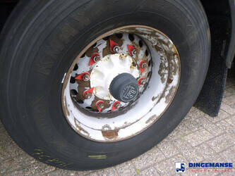 2001-lag-others-1384392-44381432