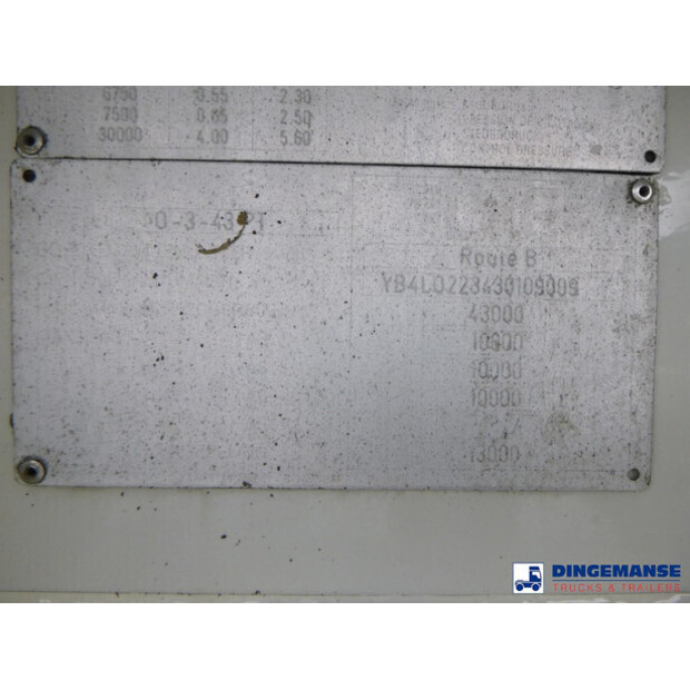 2001 لاج OTHERS-44381462